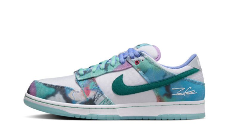 Nike SB Dunk Low ‘Futura Laboratories Bleached Aqua’